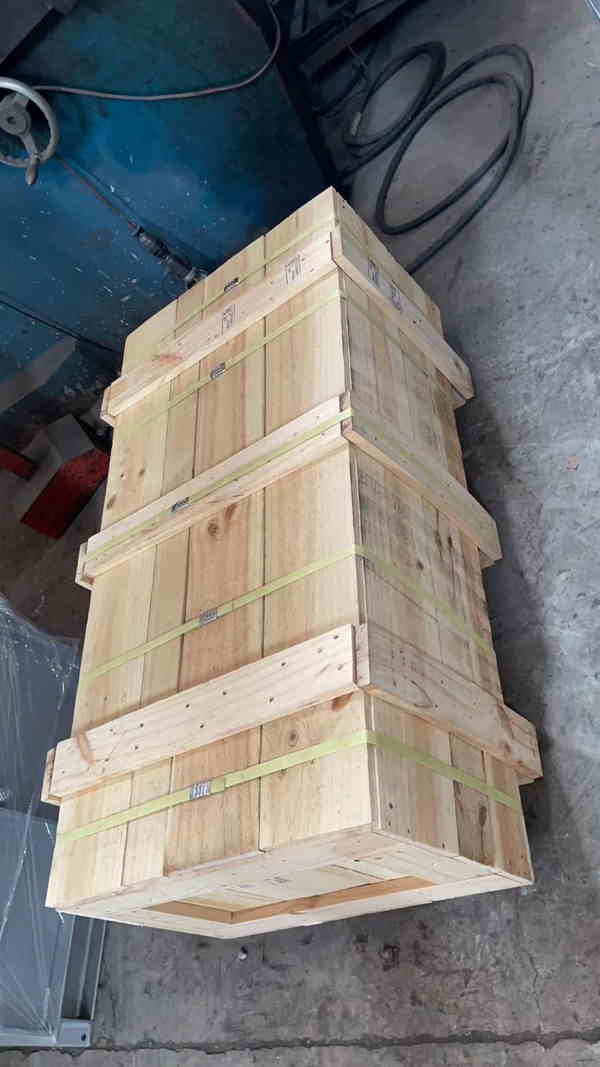 货物出口印尼.jpg